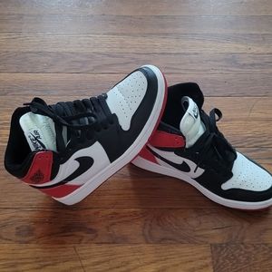 Nike Jordan 1s